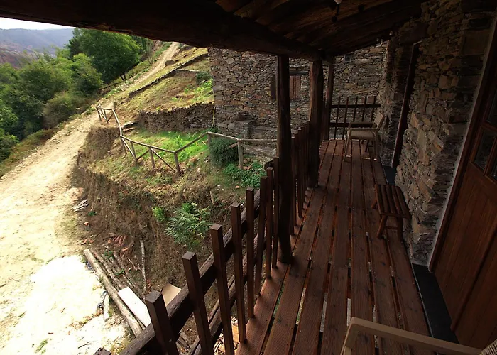 Casa Moinho Do * 洛萨